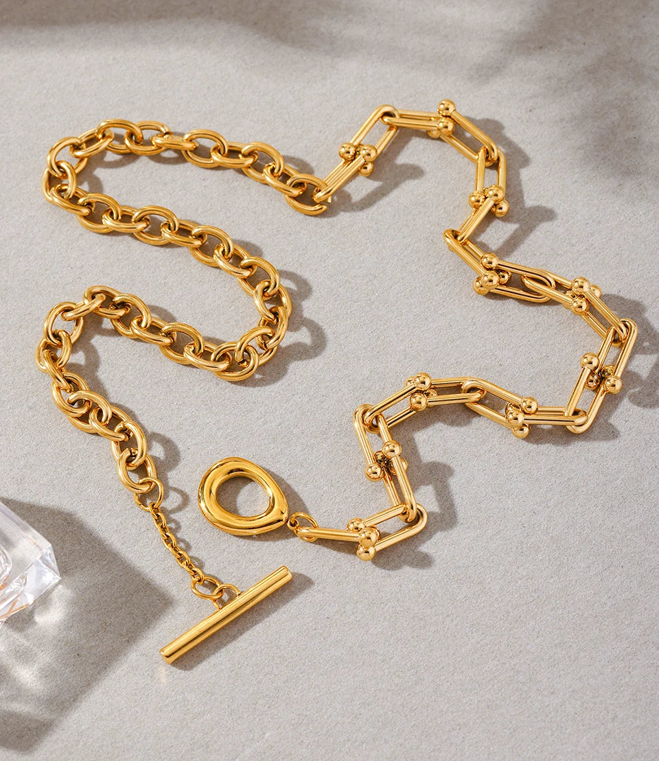 Geometric Glow – Statementkette mit OT-Verschluss