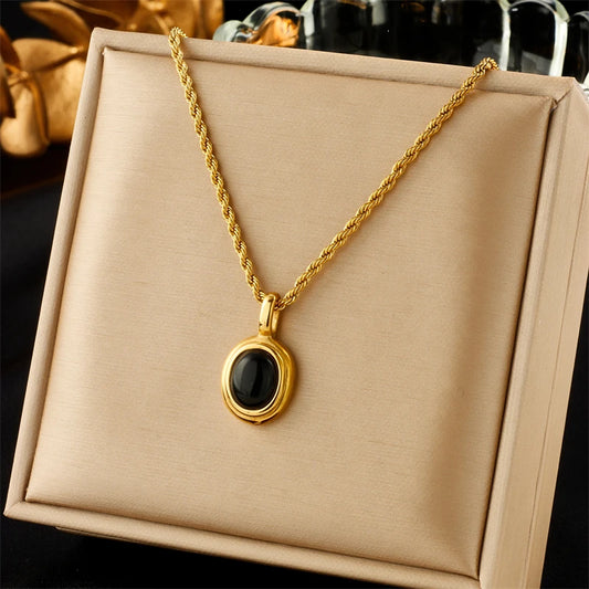 Onyxia – Schwarzer Ovalanhänger