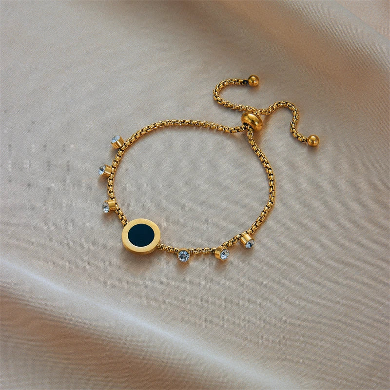 Classic Chic – Box Chain Armband